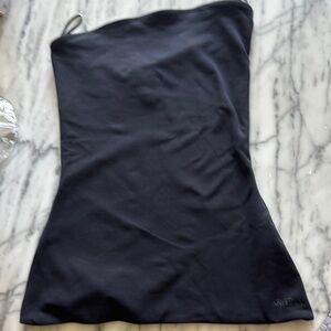 Aritzia contour tube top.
 Black Strapless Top